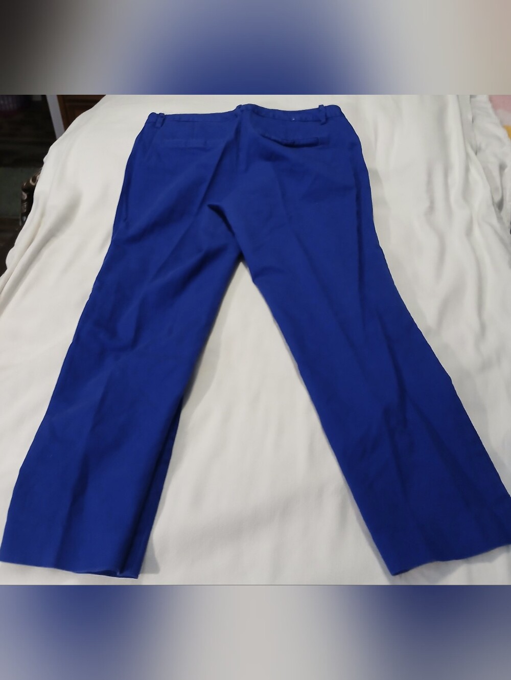 Pre-loved GAP Women's Chinos in Royal Blue.